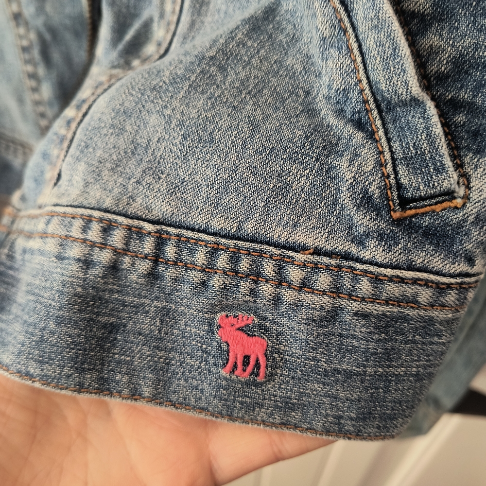 Abercrombie & Fitch Blue Denim Jacket with Hood - Picture 2 of 5